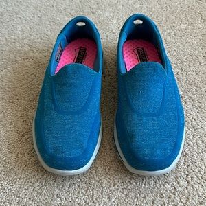 SKECHERS slip on sneakers. Barely worn.